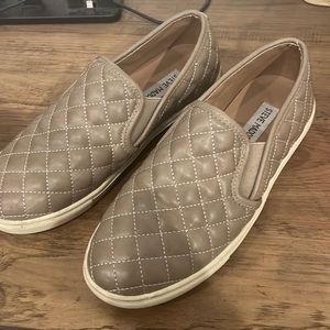 Size 7 Steve Madden shoes